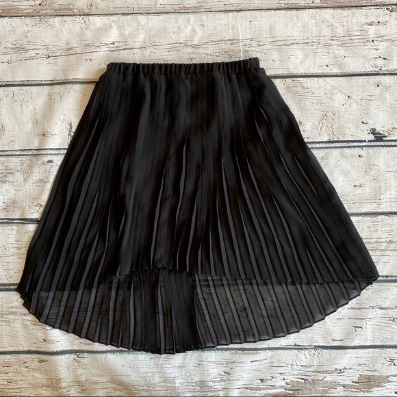 Michael Kors Dresses & Skirts - High-Low pleated Michael Kors skirt